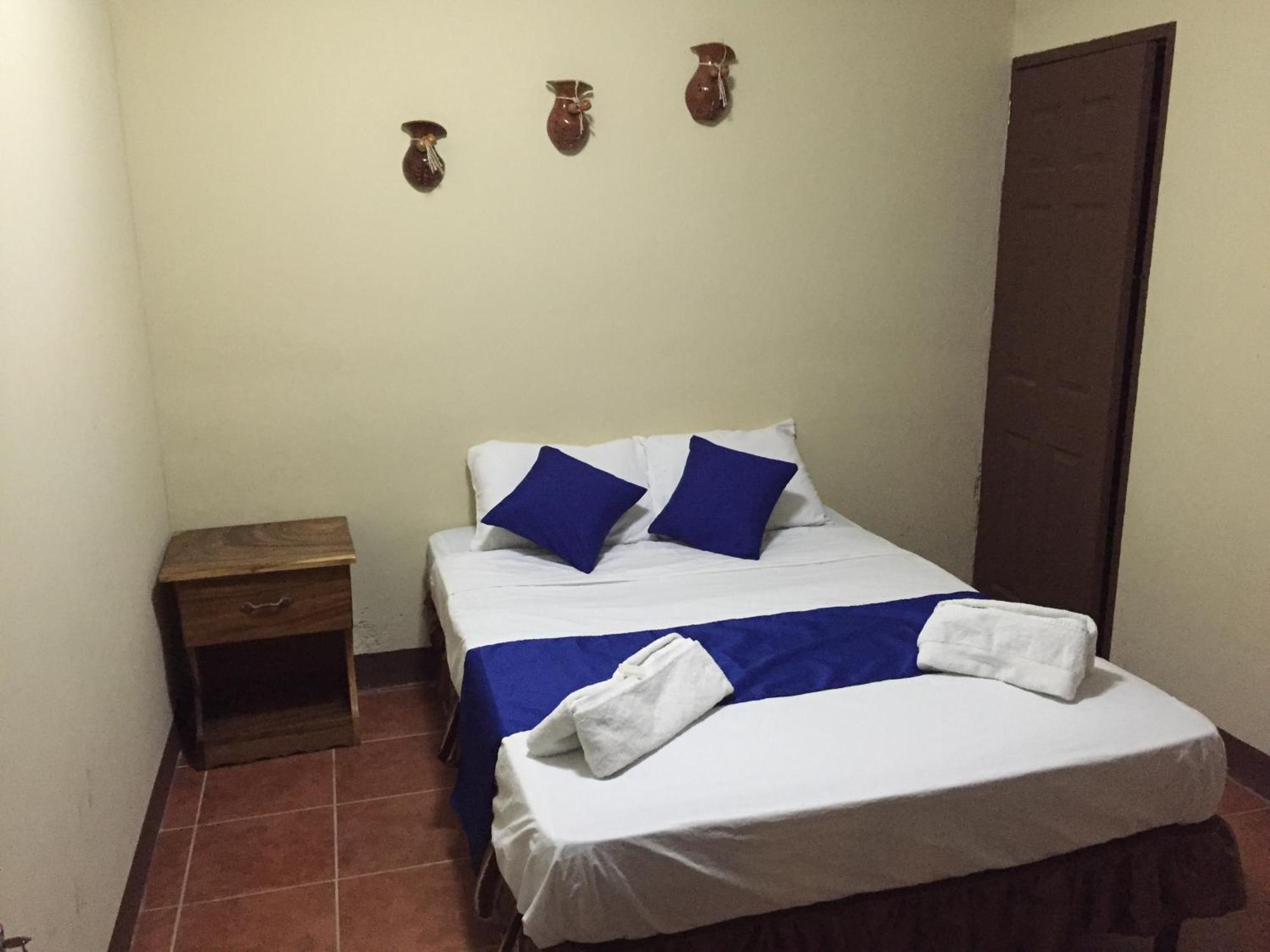 Hostal El Jardin León Værelse billede