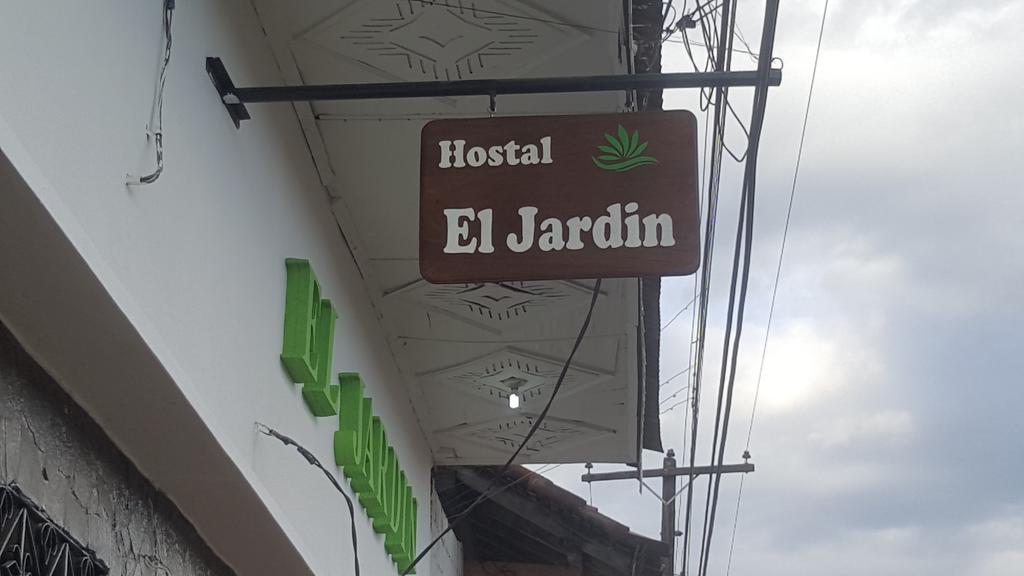 Hostal El Jardin León Eksteriør billede
