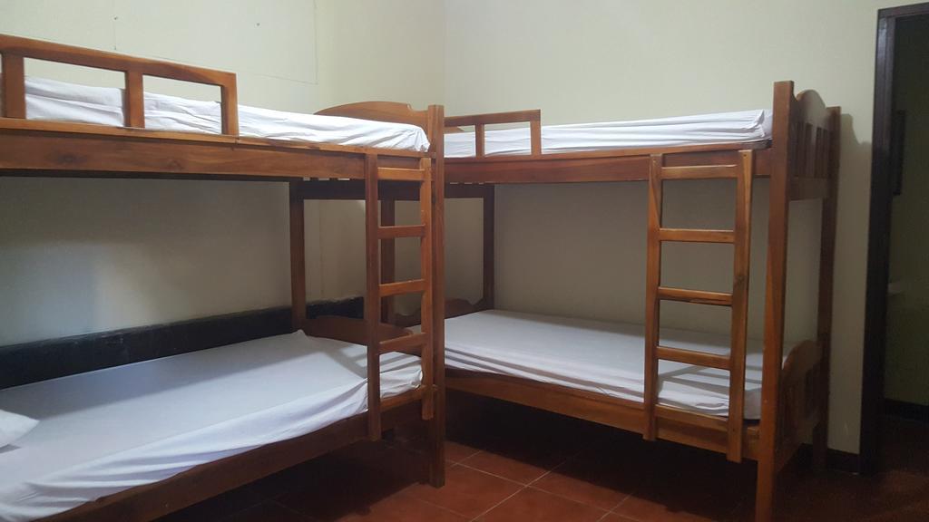 Hostal El Jardin León Eksteriør billede