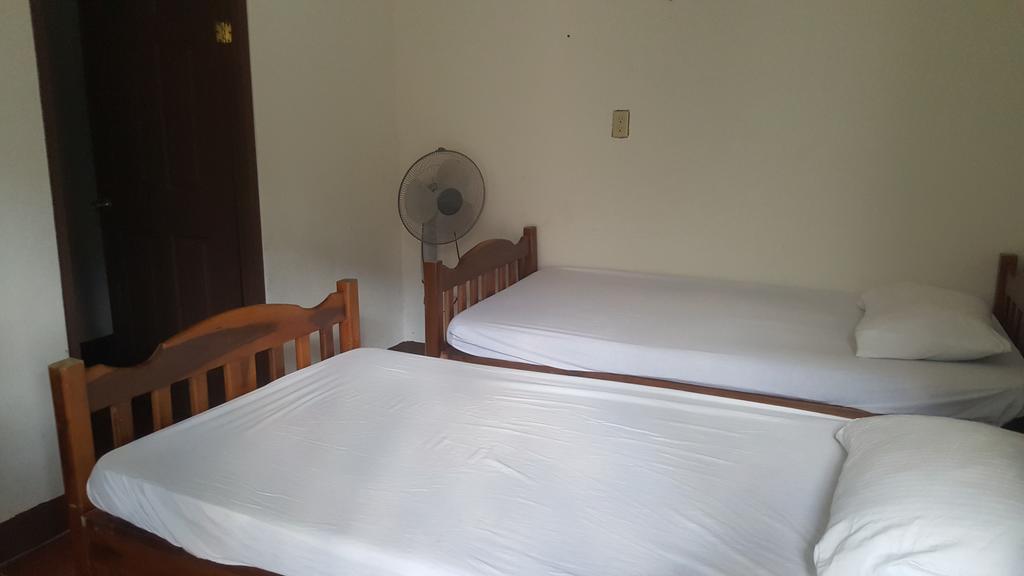 Hostal El Jardin León Eksteriør billede